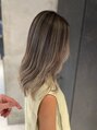 ラフィス ヘアー ラヴィ 寝屋川店(La fith hair lavie)&nbsp;ハイライトグラデーション毛先と馴染むので根元が気にならない