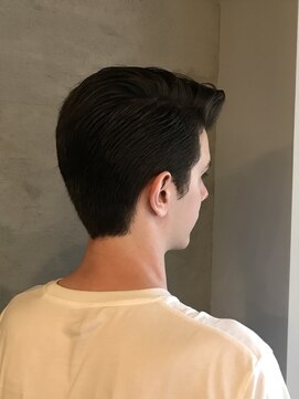 ザ バーバー ルイス(THE BARBER LUI'S) side back