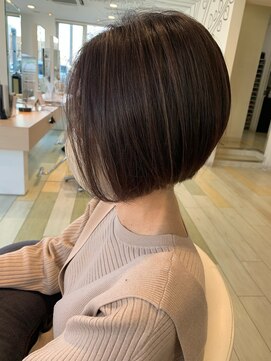 ヘアークラフト アニー 南郷18丁目店(HAIR CRAFT Annie) 前下がり×ハイライト