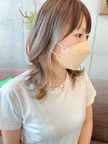 エム インターナショナル 春日部本店(EMU international)&nbsp;透明感インナーカラーグレージュのミディアムヘア