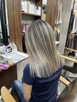 ラフ(LAFF) #黒髪#ボブルフ#ネビージュ#小顔#ワンレン