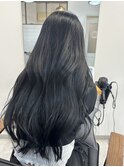 透明感ブルーブラックで艶髪に！
