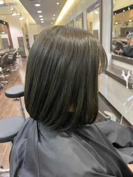 ヘアーアンドメイク ビス(HAIR&MAKE bis) ツヤツヤオリーブグレージュ/ブリーチなしカラー