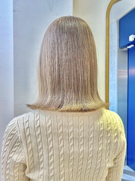 ロンドアベニール 北千住(Lond avenir) ホワイトミルクティー☆ケアブリーチ/ダブルカラー[北千住]