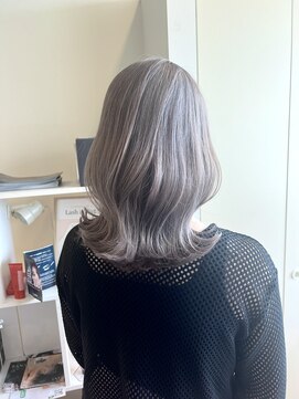 ビフィーノ イーリス 川西店(bifino iris) white silver