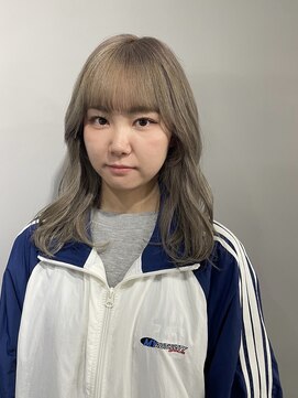 スイ(SUiii) ミルクティーベージュ/ホワイトベージュ【札幌/大通】