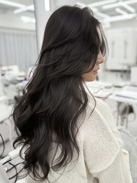 アマトウキョウスマートサロン(AMA TOKYO×Smart Salon) ヘーゼルベージュ　ブリーチなし　レイヤーカット　海外風