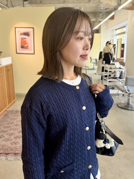 20代30代40代　オリーブベージュ/小顔に見せるヘア