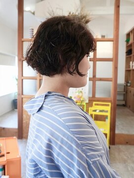 ディッセンバー 伊勢崎(December) 切りっぱなしボブ/ミニボブ/丸くないボブ/ヘーゼルベージュ