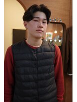 エディ(Edy)&nbsp;センターパートニュアンスパーマ眉毛カット韓国ヘアカルマヘア