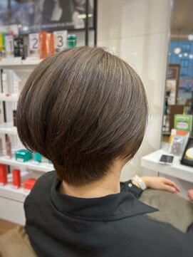 ムーア(MUA) ☆イルミナカラー白髪ぼかし