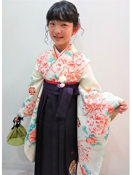 ラチャウ(La.Ciau) 2018☆小学生☆袴姿