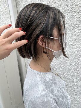 ブラン 阪急伊丹駅前店(Blanc.) ぷつっとボブ 切りっぱなし ミニボブ ハイライト
