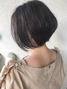 リリー(Liliy)の写真/【JR茨木/半個室/月曜も営業】綺麗に伸ばしながらカラーでお洒落も楽しみたい方必見！グレイカラーも◎