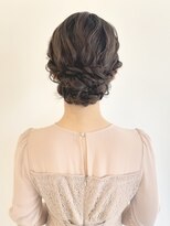 エメ 小山(Aimer)&nbsp;ふんわりシニヨン/お呼ばれアレンジ/お団子/小山/学割U24