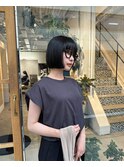前上がりボブ
