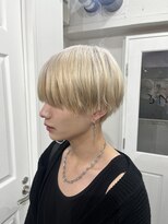 ホワイトベージュカラー