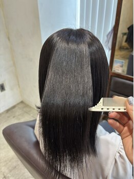 バディヘア ルーツ(BUDDY HAIR ROOTS)の写真/酸性ストレートを使用したダメージレスな縮毛矯正でツヤ×ストレートが叶う◎手触りのいいサラサラヘアに◇