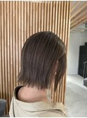 切りっぱなしぱっつんボブ　透明感カラー髪質改善ショートカット