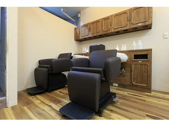 カラー専門店fLat 落合店