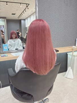 ヘアサロン リボーン(Hair salon Reborn) ピンクカラー