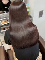 オズ 安積店(OZ)&nbsp;ミニウルフチェリーブラウンホワイトグレージュフェザーパーマ