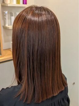 骨格や髪質に合わせたカットが人気◎毎日のお手入れも簡単に♪伸びてきても扱いやすいスタイルに！