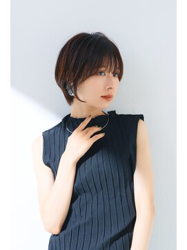 クロードモネエイチツーオーアヴェダ 東京駅ビルTOKIA(CLAUDEmonet H2O AVEDA) ショートカット/大人ショート/白髪ぼかし[東京駅/丸の内]