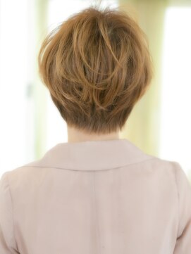 ヴィアラ 自由が丘(VIALA) 【VIALA 自由が丘】ショート×パーマ