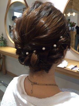 スタジオ エット(studio ett) 大人なルーズツイストアレンジ