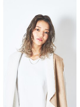 ヘアサロン アティリー(Hair Salon Attirer) 西梅田/ボブ/グレーベージュ/白髪ぼかし【Attirer飯田裕之】