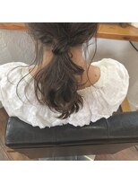 レジスタヘアーワークス (REGISTA hair works)&nbsp;ふわふわパーマでアレンジヘア♪