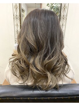 リズ オブ ヘアー(Lis of hair) グラデーションカラー☆グレージュ