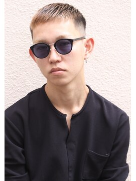 フリーク バーバーショップ 都島店(FREAK BARBER SHOP) クロップスキンフェードバーバースタイル