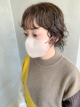 テトヘアー(teto hair) ウェーブパーマ、ウルフパーマ、ミニウルフ、オリーブカラー