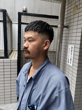 ウェルネス(Wellness) ハイライト波巻きマッシュアップバング束感ショート74