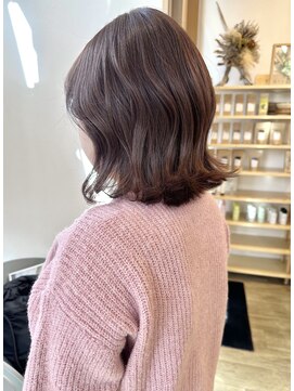 エム バイ ブローチェ(em by BROCHE) 柔らかピンクベージュカラー【透明感カラー/春カラー】