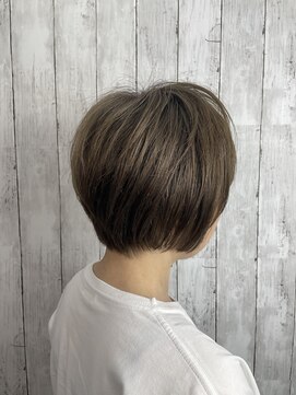 ビューティドレッセヤマノ 池袋パルコ(Beauty Dresse YAMANO) 【白髪ぼかし】【ダブルカラー】【ショート】スモーキーベージュ