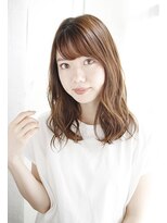 シュシュット(chouchoute)&nbsp;夏美髪質改善アプリコットオレンジハイライトカラーくびれヘア42