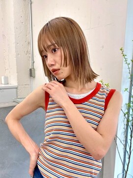 ヒュー 広島(HEW) 大人かわいいミディアムヘア