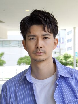 ガーデンヨコハマエスト(GARDEN YOKOHAMA est) ツーブロックショート ニュアンスパーマ 毛流れ