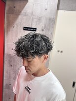 ヘアー ラボ エムツー(hair lab m2)&nbsp;ホワイトメッシュ×スペインカール|メンズ