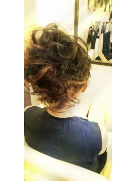 ポニー(Ponny) 高めのカールあっぷ↑