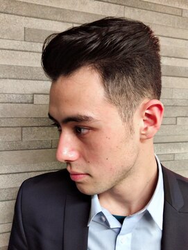 ジェリカ(Jlica) 外国人風フェード風ショート