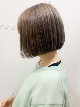 サンク 原宿 表参道(cinq) ミニボブ ミルクティーベージュ スリークボブ フォギーベージュ