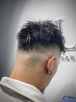 リバティシェアバーバー 銀座(LIBERTY SHARE BARBER)&nbsp;スパイキーアップバングフェード/ツイストパーマ/ハイスキン