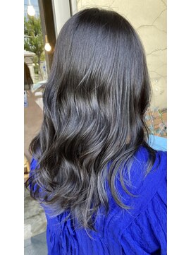 シー 岡崎(,SHE) 大人ガーリー/チョコレート/モード/プリカール/岡崎