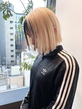 ステア ケース(stair case) 韓国切りっぱなしストレートボブ顔周り前髪カットトリートメント