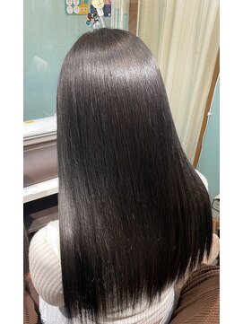 レリフィー ツヤツヤストレート