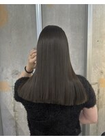 イオエ 梅田(ioe) ミルクティーベージュ/レイヤーボブ /髪質改善/縮毛矯正